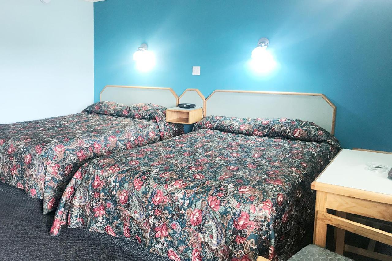 Lamplighter Motel Kamloops Eksteriør billede