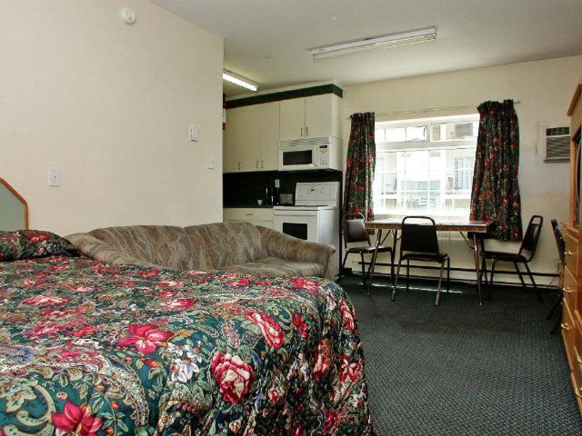 Lamplighter Motel Kamloops Eksteriør billede